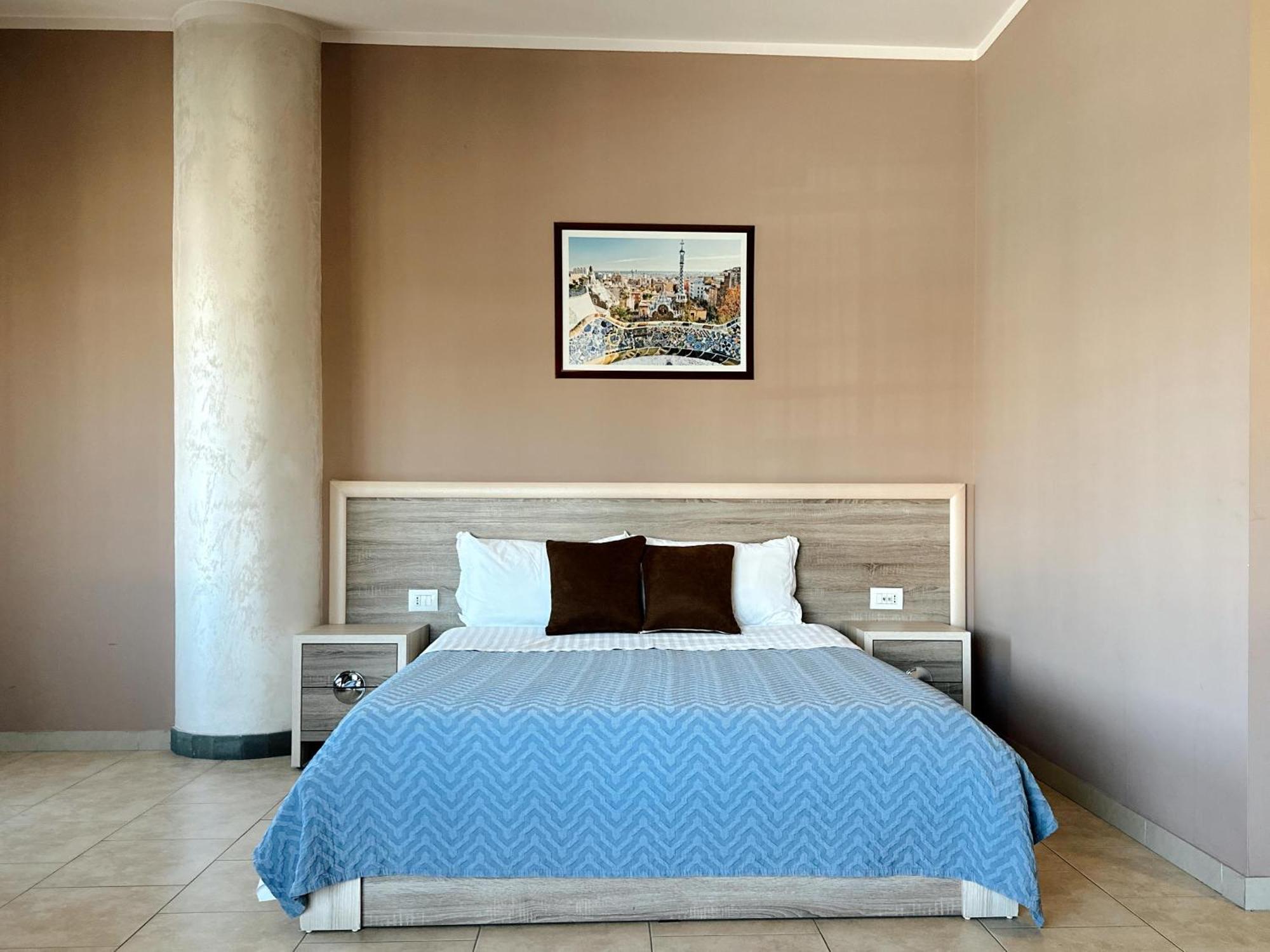 Hotel Terminal Tirana Bregu i Lumit Exteriör bild